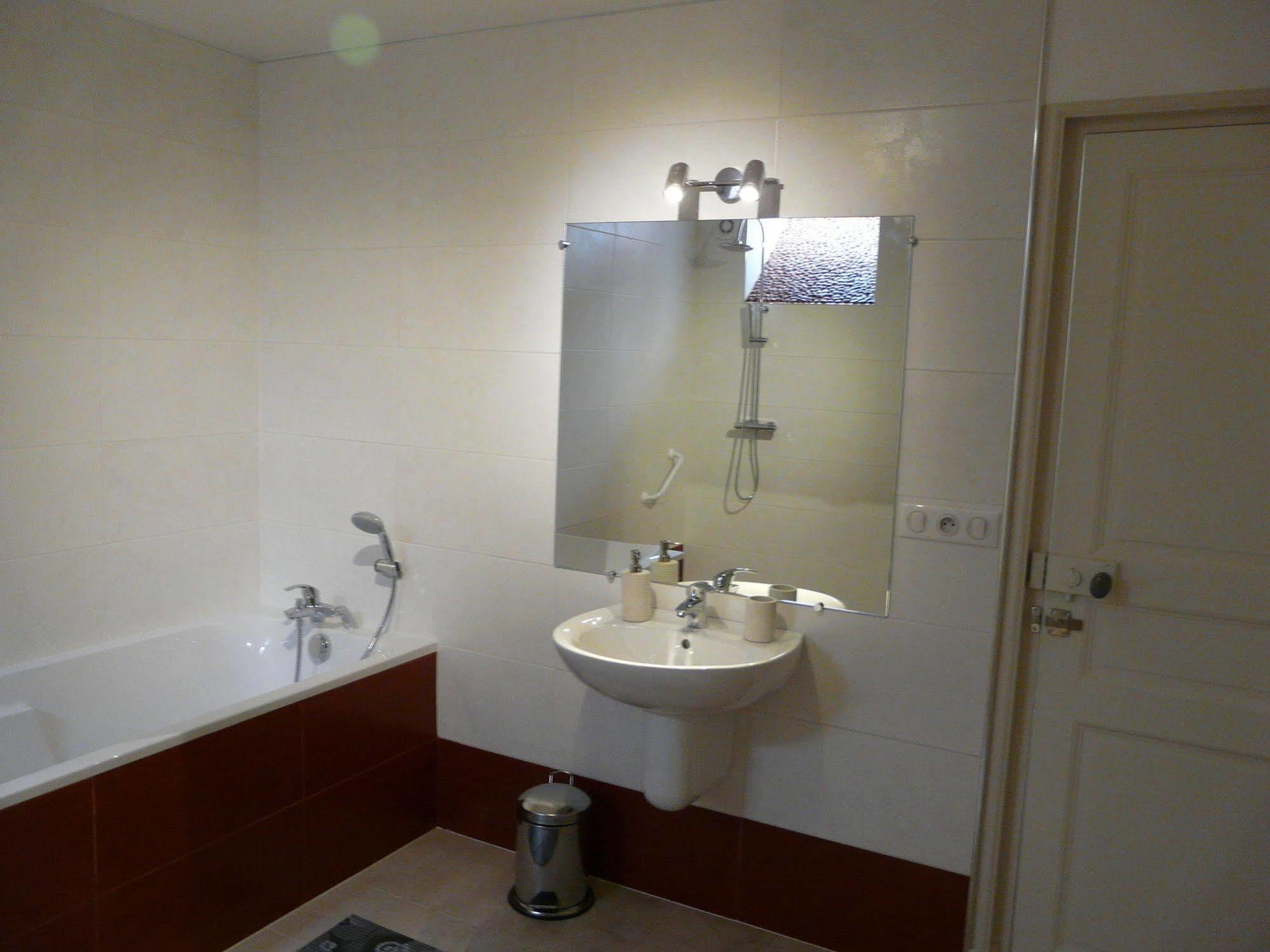 Bed and Breakfast La Promenade Mussy-sur-Seine Exterior foto