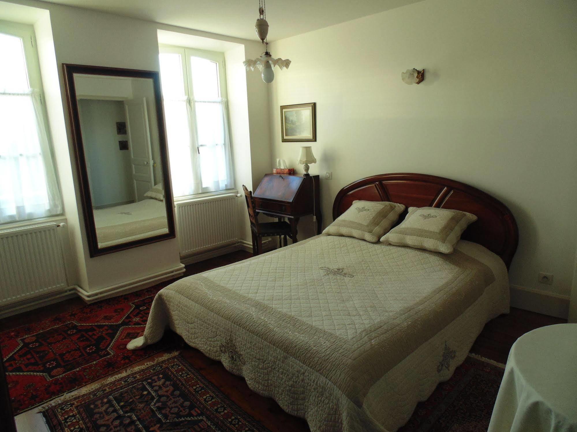 Bed and Breakfast La Promenade Mussy-sur-Seine Exterior foto