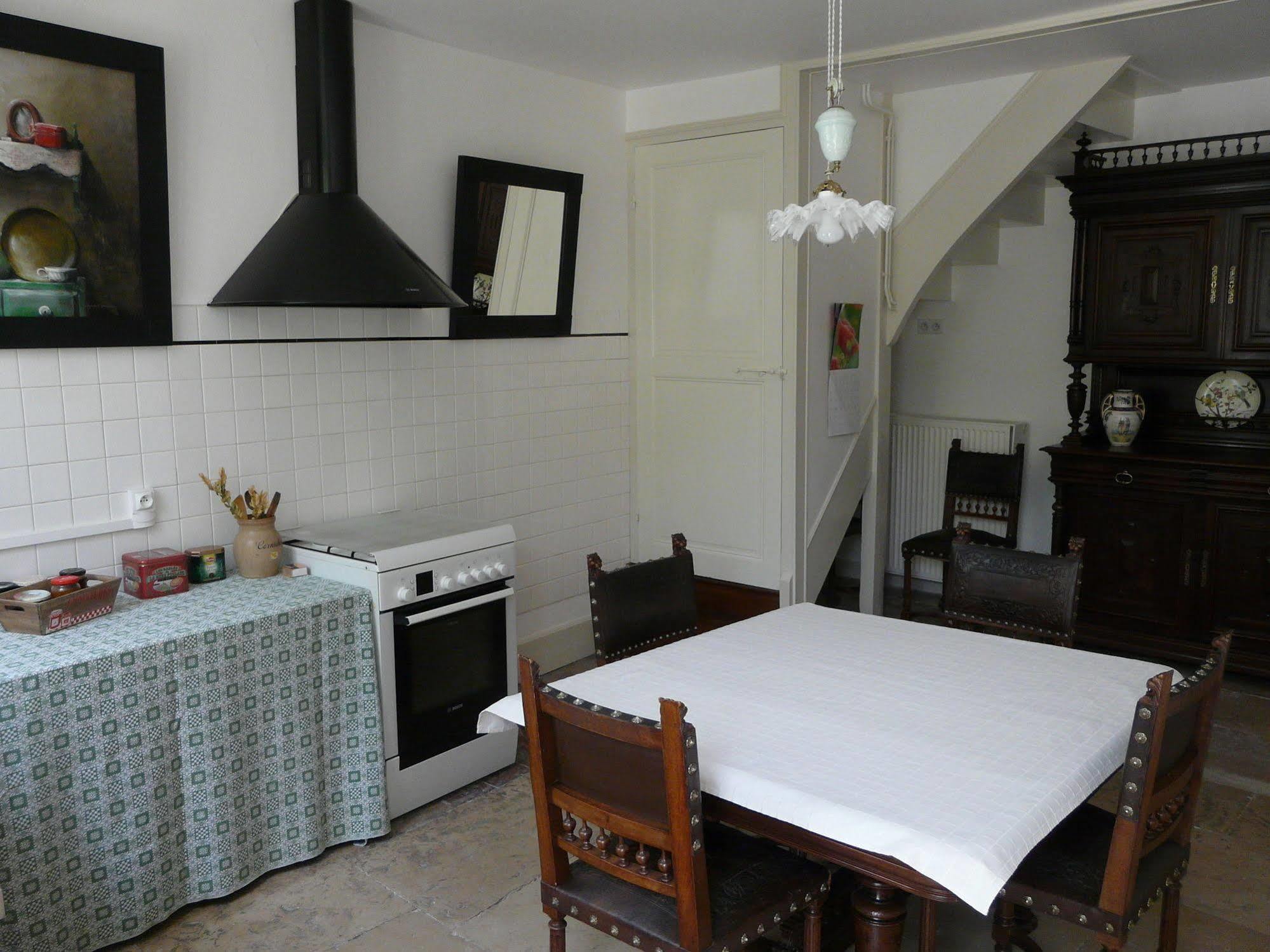 Bed and Breakfast La Promenade Mussy-sur-Seine Exterior foto