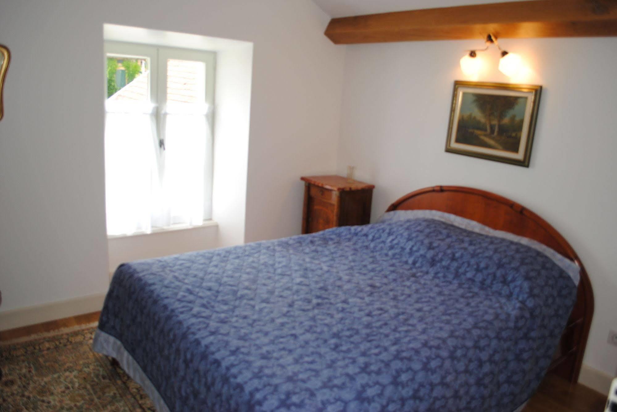 Bed and Breakfast La Promenade Mussy-sur-Seine Exterior foto